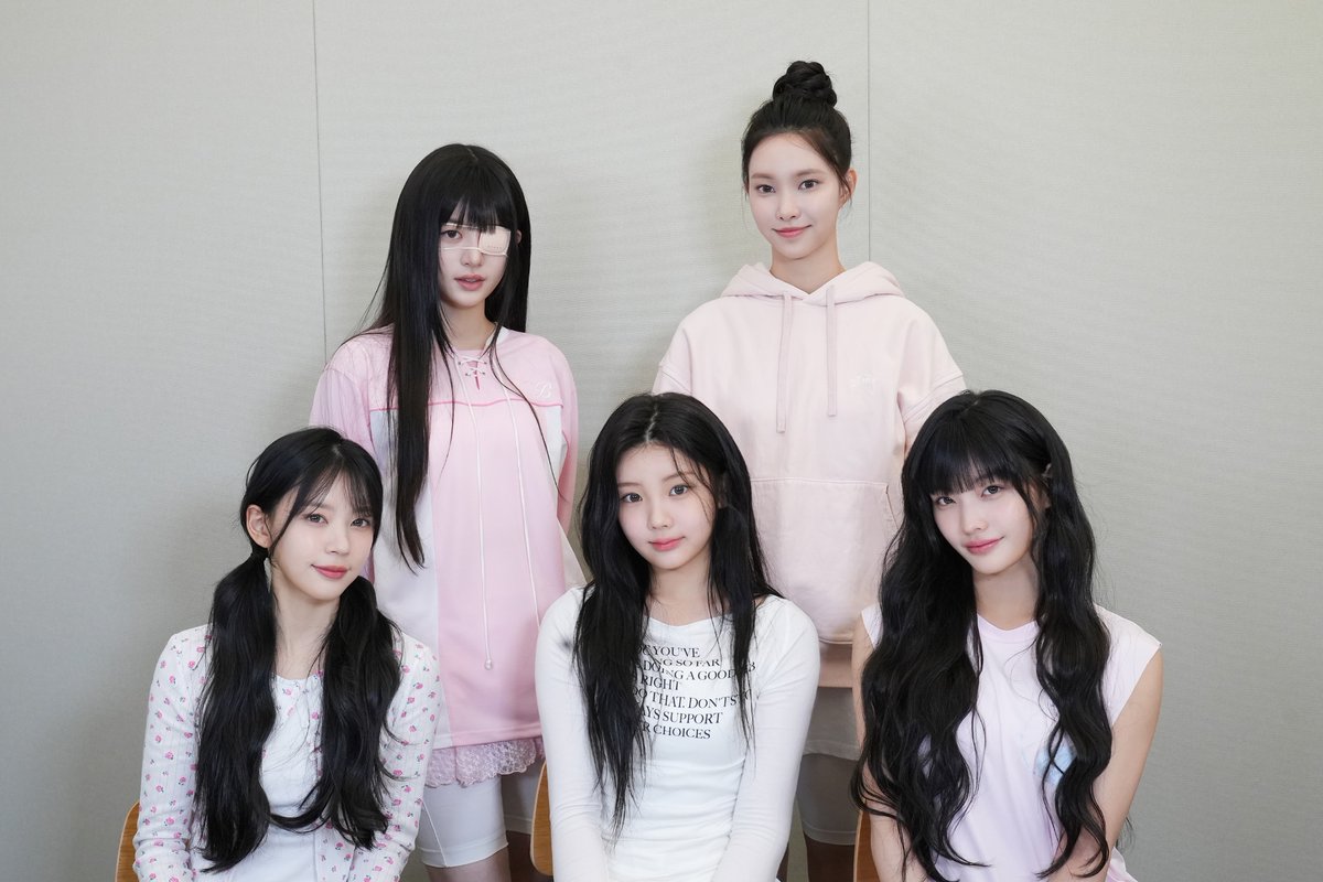 以下のタグをリプライ
　　　　or
この投稿をリポスト

してILLITに1票投じてください🗳️✨

#2025MAMAVOTE #ILLIT