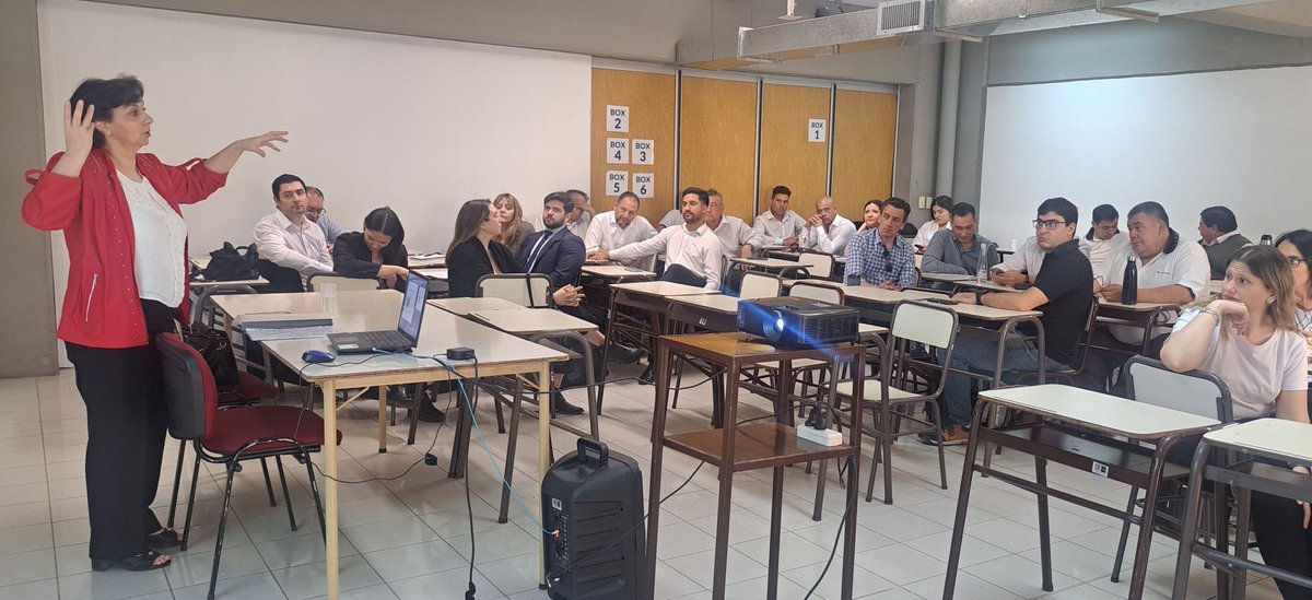 🤝 Capacitación sobre "Gestión colaborativa de conflictos". 2da jornada de trabajo  para mandos medios de las empresas de transporte de pasajeros de Mza. 🚍
<a href="/UdeMendoza/">UM</a> 
#Capacitación 
#FundaciónAutam