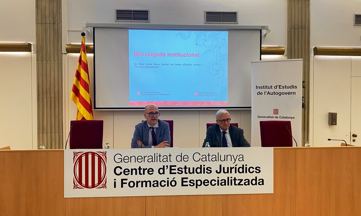 🔴 <a href="/marc19631/">marc1963</a>, director del CEJFE, inaugura juntament amb el director Xavier Arbós de <a href="/autogoverncat/">Institut d'Estudis de l'Autogovern</a>, la Jornada sobre l’accés a la judicatura als estats descentralitzats.

🎤 “treballem per impulsar una formació jurídica d’alt nivell i que respongui als reptes actuals”
