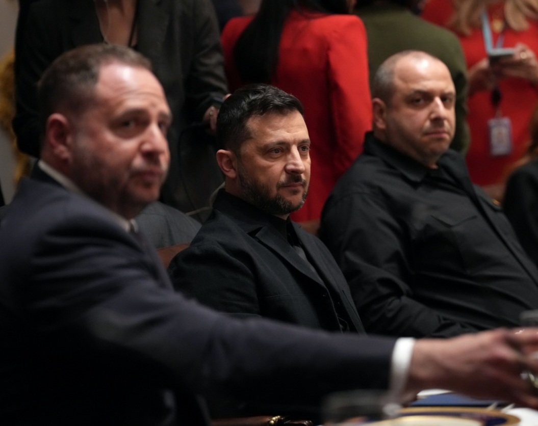 Nem csoda, hogy sokan rögtön ukrán szabotázsakcióra, terrortámadásra gyanakodtak, amikor tűz ütött ki a százhalombattai olajfinomítóban. A gyanút erősítette, hogy az orosz Lukoil által működtetett romániai kőolajfinomítóban is robbanás történt. Bár egyelőre semmilyen bizonyíték