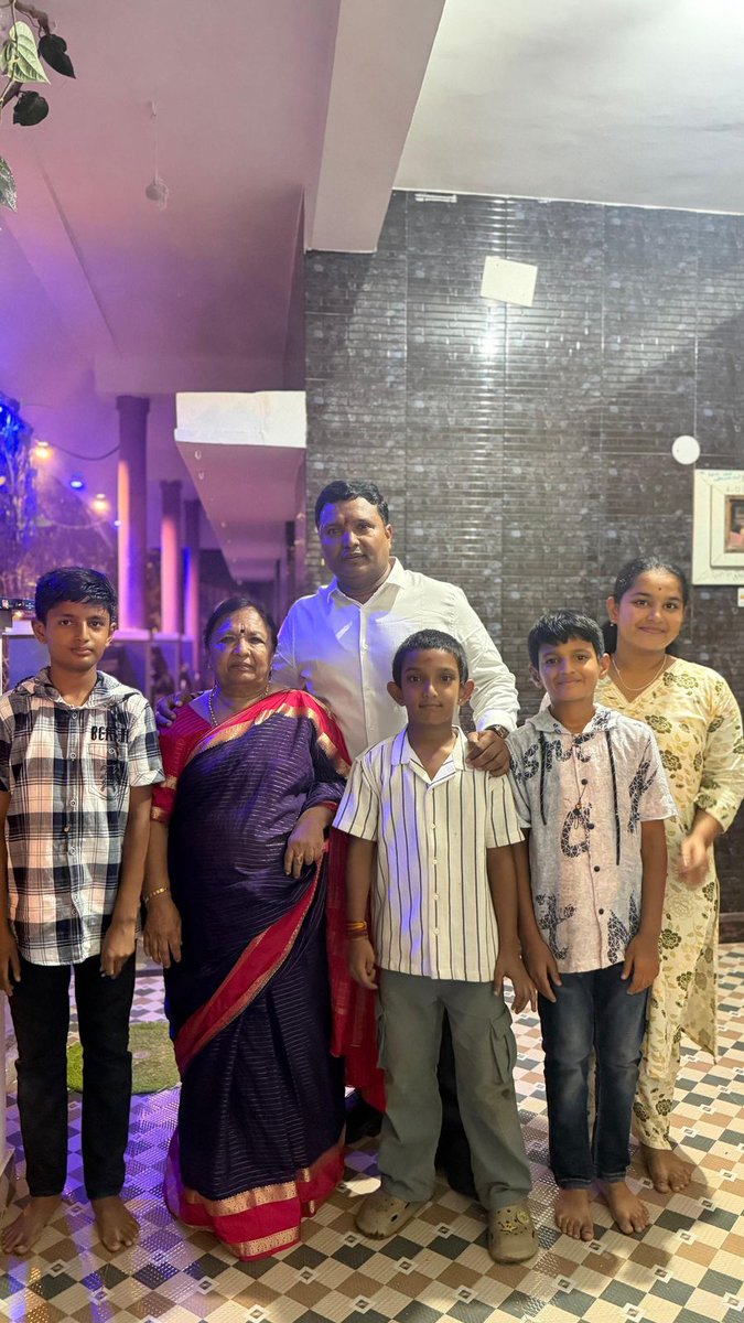 srinivasiyc's tweet image. Diwali with Amma,
Home, light, and endless love ❣️