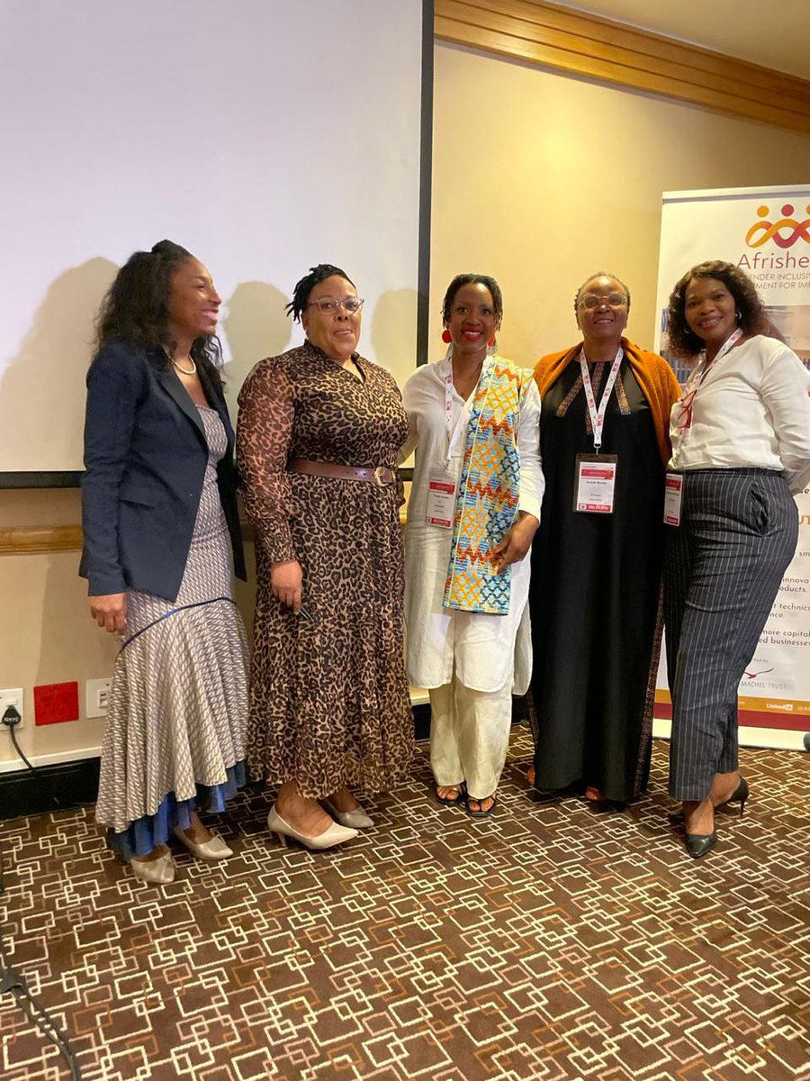 unwomenSA's tweet photo. Our WEE specialist Ayanda Mvimbi recently joined a panel at the @G_MachelTrust's #WomenCreatingWealth seminar discussing barriers women face in public procurement.
👉🏾Solutions: Strategic partnerships, compliance support & ensuring procurement systems work for women's businesses. https://t.co/nUTHn9I1Pg