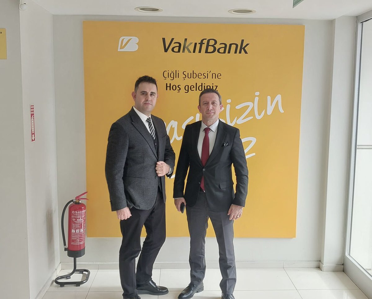 Kaymakamımız Sayın Fatih Görmüş, Vakıfbank Çiğli Şube Müdürü Ahmet Aydın’ı ziyarette bulunmuştur.

Nazik ev sahipliğinden dolayı kendilerine teşekkür ederiz.