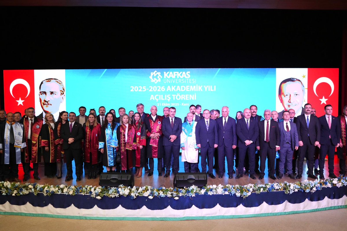 📍Kars

Ülkemizin güzide eğitim kurumlarından biri olan Kafkas Üniversitemizin yeni akademik yıl açılış törenine katıldık.

Üniversite, bir memleketin düşünce merkezidir. Meslek kazandırmanın ötesinde; yeteneği keşfeden, entelektüel ufku genişleten, kendi geleneğini çağın diliyle