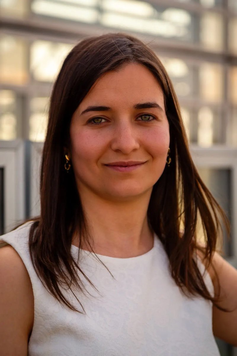Dr. David Dunkley Gyimah (@viewmagazine) on Twitter photo Waad Al-Kateab was an 18-year-old when she started studing marketing at the University of Aleppo. Two years later, in 2011, she taught herself to be a citizen journalist to document the Syrian Civil War. Tomorrow she talks to us <a href="/CardiffJomec/">JOMEC @ Cardiff Uni</a> about her incredible journey Waad Al-Kateab was an 18-year-old when she started studing marketing at the University of Aleppo. Two years later, in 2011, she taught herself to be a citizen journalist to document the Syrian Civil War. Tomorrow she talks to us <a href="/CardiffJomec/">JOMEC @ Cardiff Uni</a> about her incredible journey