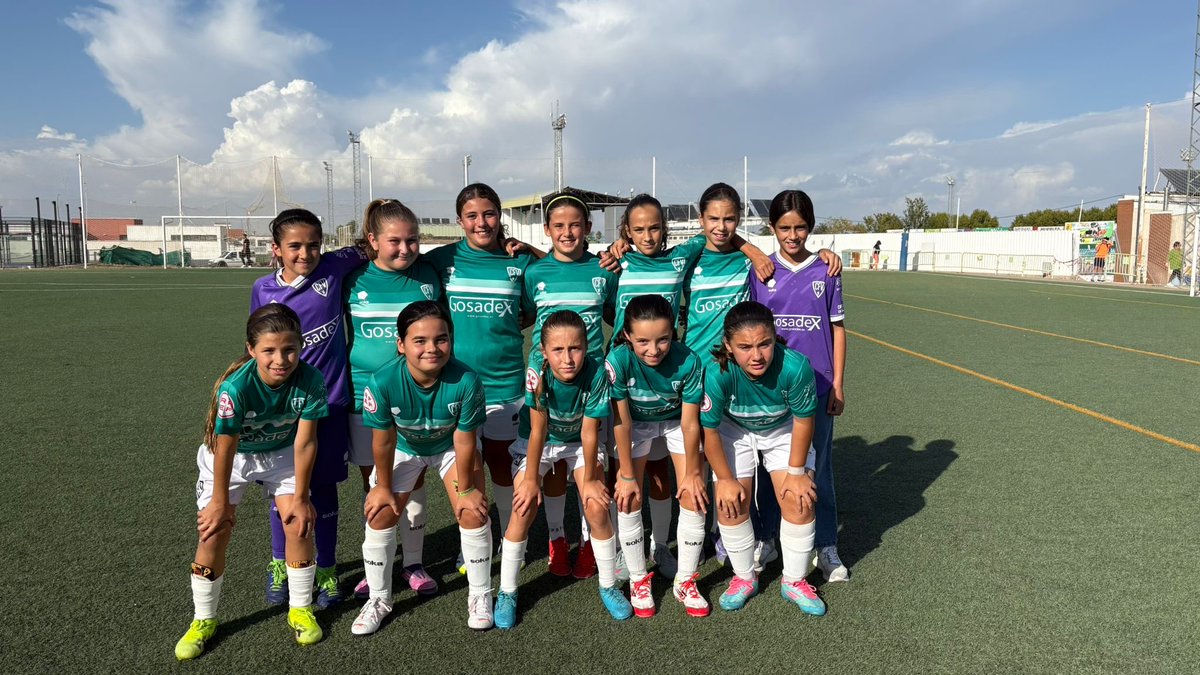 CDvillanovense's tweet photo. 📸 Una temporada más, os enseñamos las fotos de equipo que hemos recibido del fin de semana. 😍 https://t.co/eudYDy6b13
