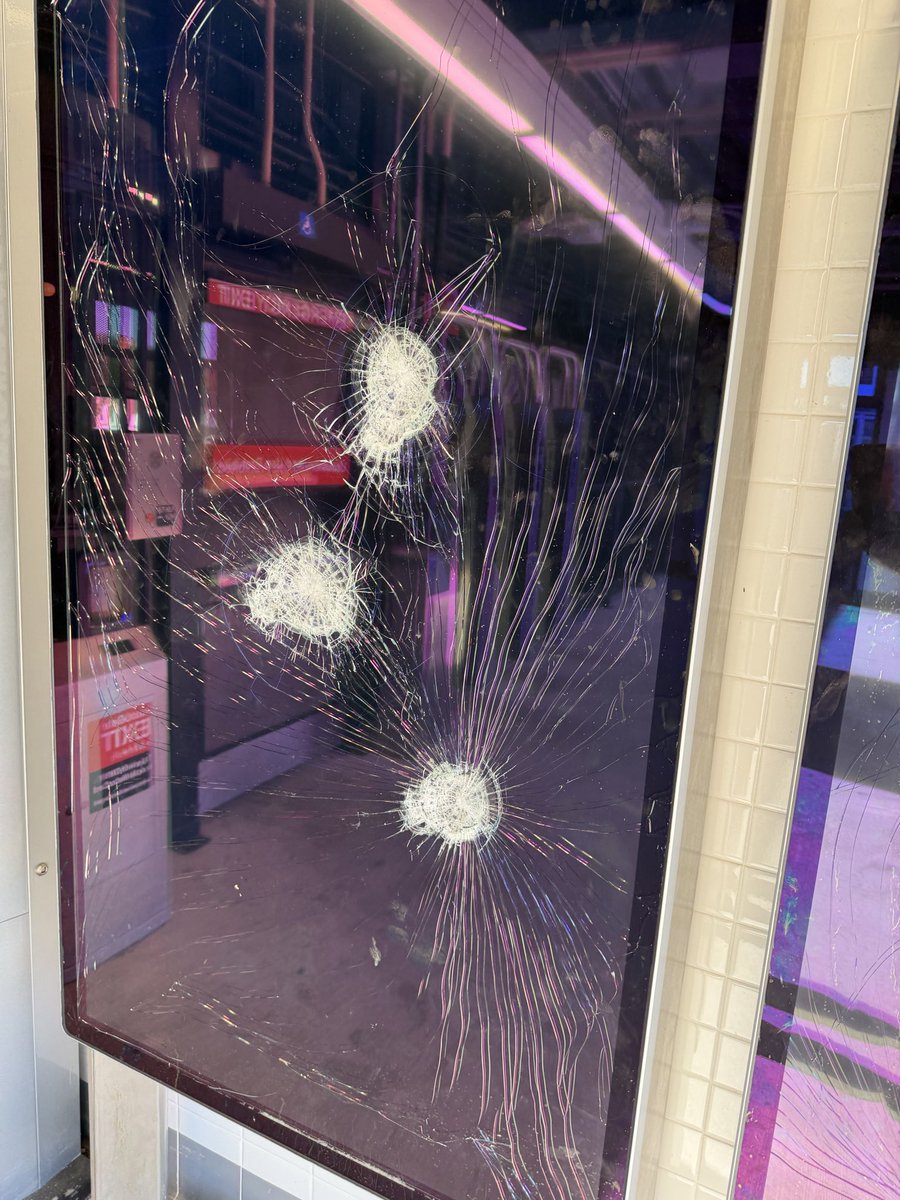 LSuseran's tweet photo. Almost all the LED screens at Woodhaven Blvd station JZ IN Queens have been destroyed. @MTA  @NYPDTransit  @NYCTSubway  @JeniferRajkumar https://t.co/CdsmrBmEQ0