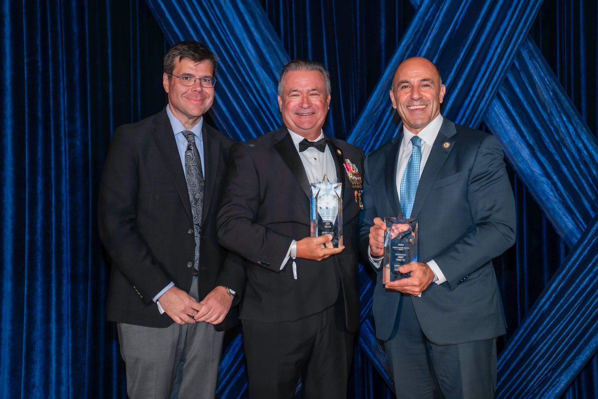 RepDonBacon's tweet image. Thank you to @WithHonorAction for recognizing @RepJimmyPanetta and I with the Principles over Politics Award. My faith, our country and my family are priorities over partisanship.