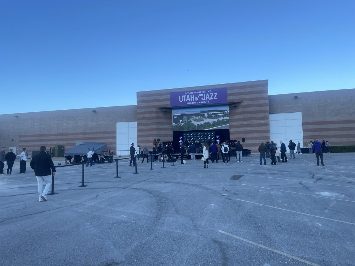 houston_brogan's tweet image. 👀
#TakeNote #TusksUp