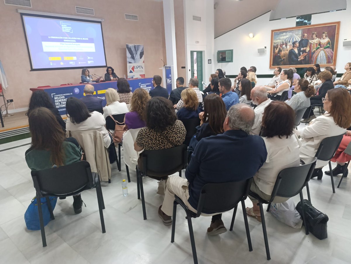 🔵@pilicancela , secretaria de estado de Migraciones del Ministerio de Inclusión, Seguridad Social y Migraciones <a href="/inclusiongob/">Ministerio Inclusión Seguridad Social Migraciones</a> , es la encargada de continuar con la sesión de la tarde del Congreso Nacional de Relevo Generacional del Trabajo Autónomo en Lebrija con su ponencia "la