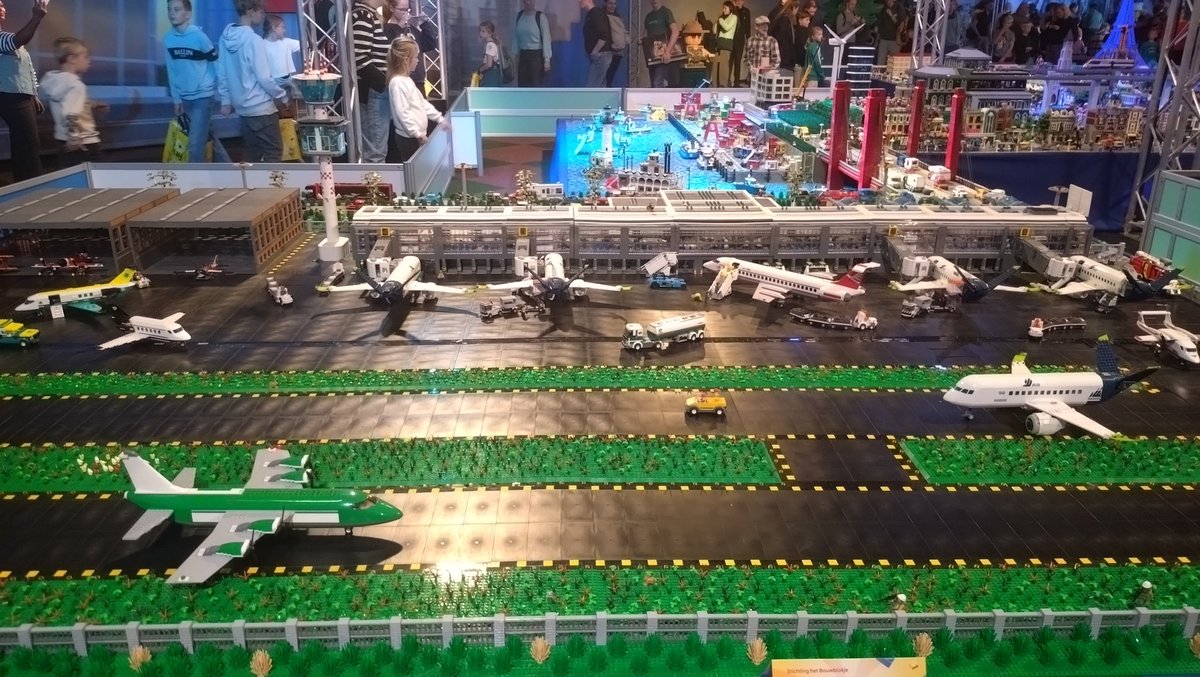 clear3st's tweet photo. #Lego #LegoWorld #Clear3stSpy https://t.co/arjWd2ulrj