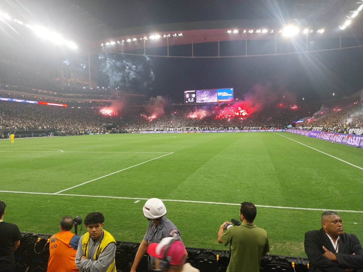 vini_developer2's tweet image. Em 2023 eu voltei a assinar o FT, com 1,5 ponto, fui em praticamos todos os jogos de 2023/2024 e nesse ano eu vi o Corinthians vencer o título paulista e passar na CB contra o Palmeiras pagando apenas 35/38 reais nos ingressos, a longo prazo vale a pena ser Fiel Torcedor por isso