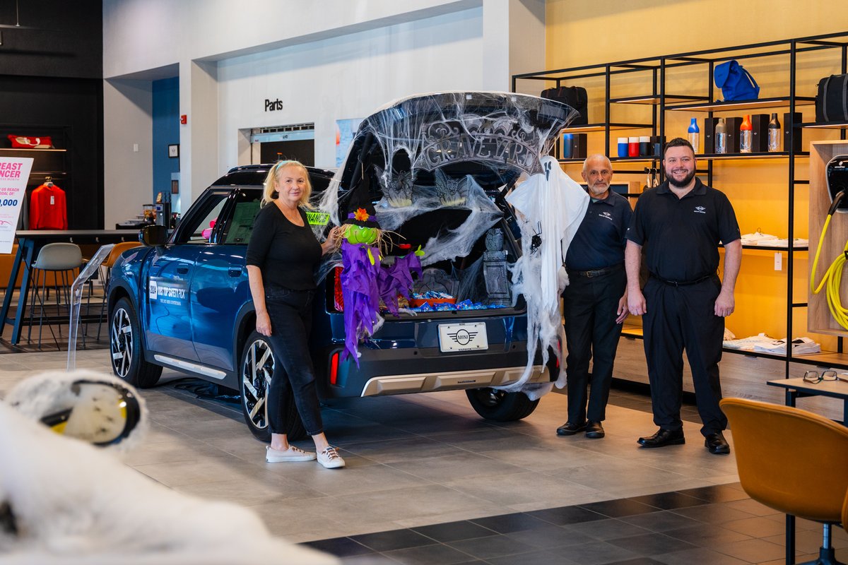 MINI_Warwick's tweet image. Another trunk or treat in the books! 🎃 We had an awesome time celebrating with our community — already looking forward to next year! #MINI #MINIOfWarwick
