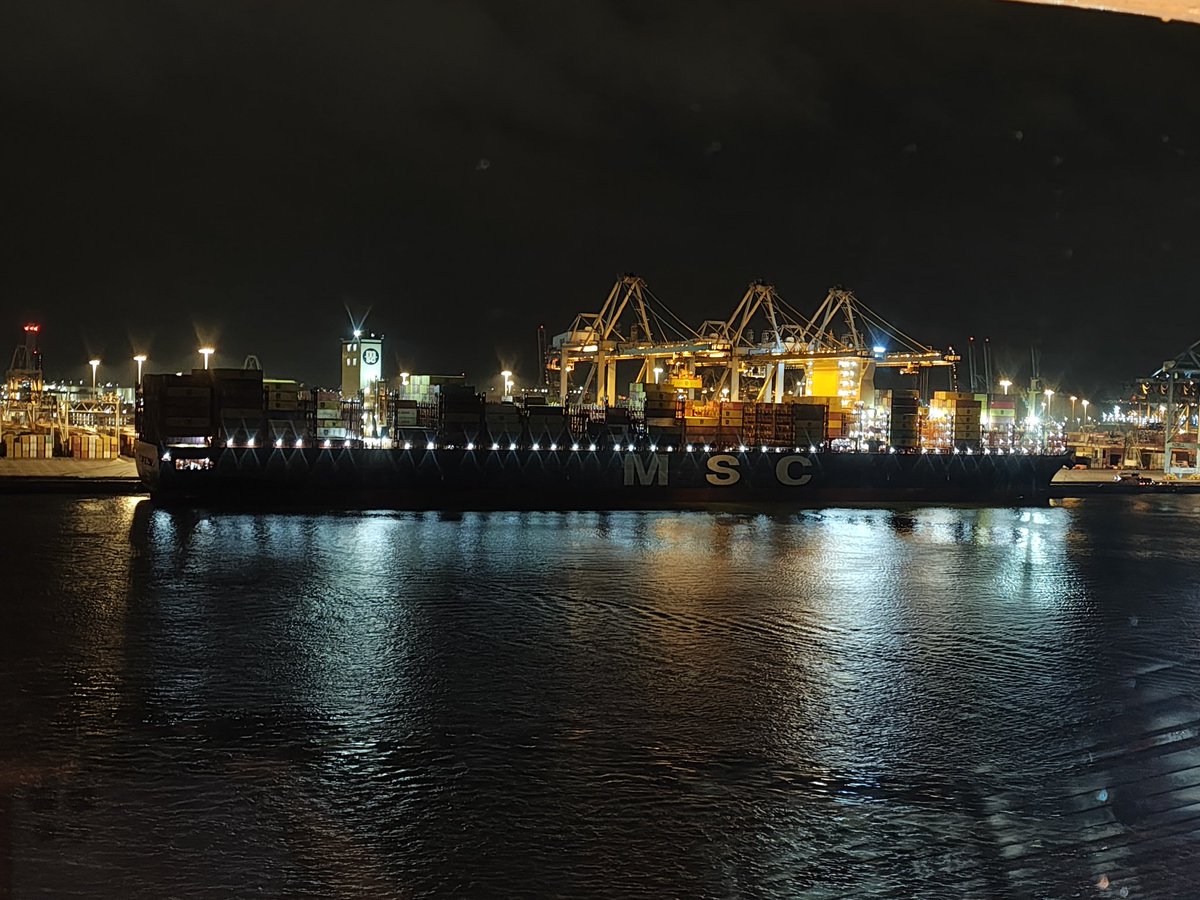 Container vessel