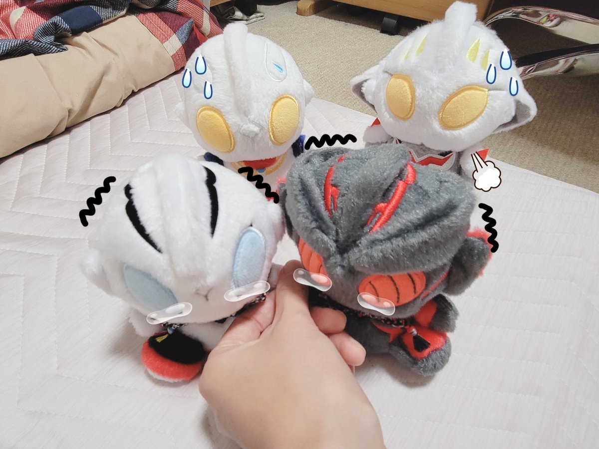 ｢夜遅くなるけどちゃんと帰ってくるし、2人のこと捨てたりしないよ。約束する｣
ｲｰｳﾞｨﾙ:ひっ…ぜ、絶対捨てない?🥺
ｻﾞｷﾞ:…帰ってくる…?🥺
｢捨てない!帰ってくる!｣
ｲｰｳﾞｨﾙ:…わかった
ｻﾞｷﾞ:…ん
ﾃｨｶﾞ・ﾈｸｻｽ:ほっ…😰

#M78ふわふわが集まるタグ 
#ふわふわといっしょ