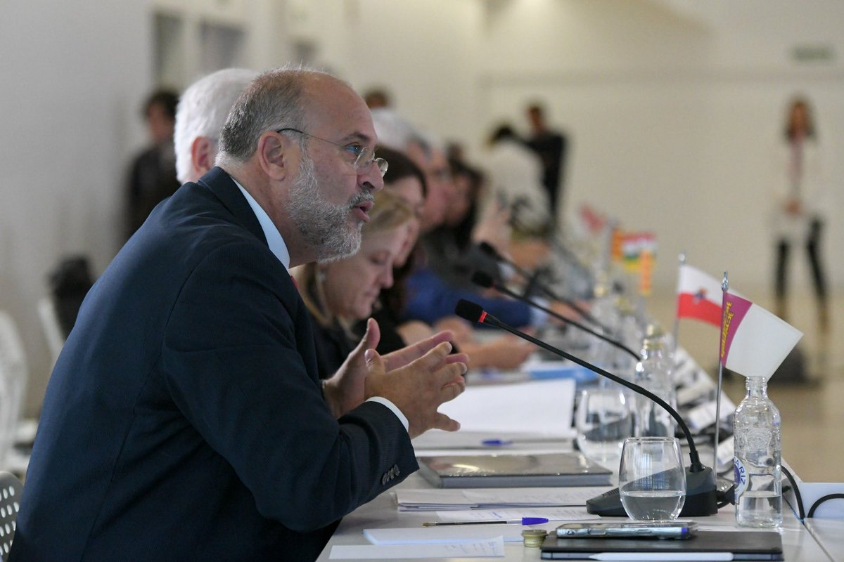 #CLM ratifica la ‘Declaración Galicia’ de la Delegación Española del Comité Europeo de las Regiones, que rechaza la renacionalización de fondos en el nuevo Marco Financiero Plurianual 2028-2034.

Más fondos, más flexibilidad e instrumentos para fortalecer las zonas despobladas.