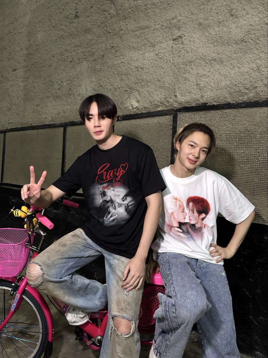 ginnuary's tweet image. ชรัณคณินทร์บิ้กไบค์ ซีนุนิวจักรยานสีชมพูพ่อแม่ปั่นไปจ่ายตลาดหรอ