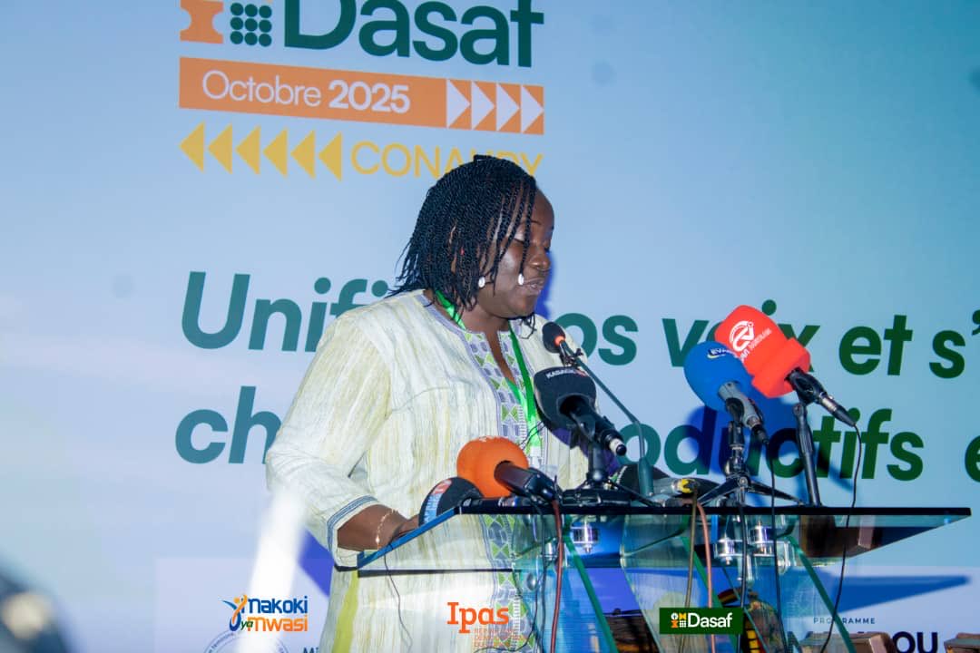 SansakaB's tweet image. #Dasaf2025 Mme Cécile : Faisons du Protocole de Maputo une lutte collective pour les droits de toutes les femmes.

#ProtocoleMaputo
#AvortementSécurisé
#JusticeReproductive
@MakokiYaMwasi