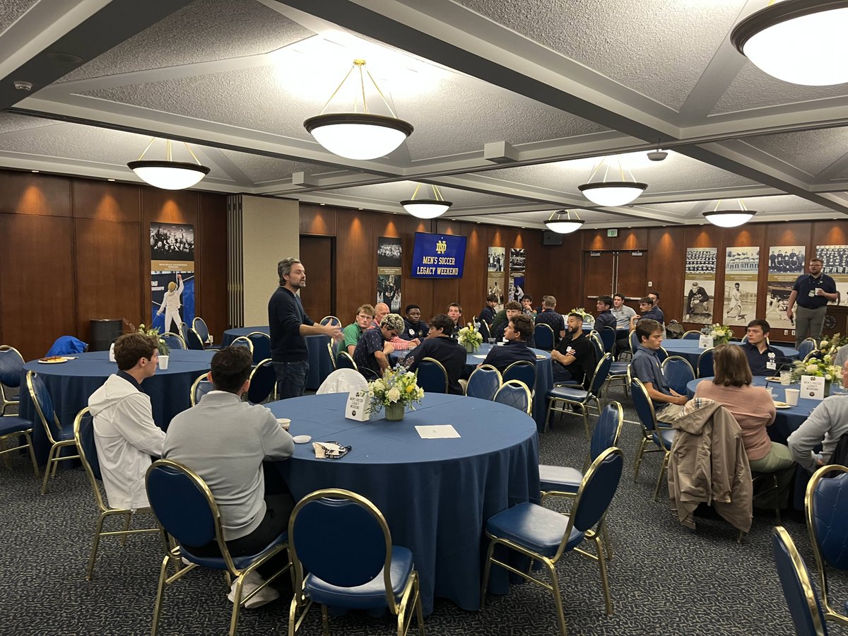 We wrapped up <a href="/NDMenSoccer/">Notre Dame Men's Soccer</a> 𝐋𝐞𝐠𝐚𝐜𝐲 𝐖𝐞𝐞𝐤𝐞𝐧𝐝 on Sunday with a networking brunch featuring program alumni and the current team. It was a great opportunity to showcase the 𝟒 𝐟𝐨𝐫 𝐅𝐨𝐫𝐞𝐯𝐞𝐫 mission among the many eras of the program!⚽️☘️🎓

#NDFamily☘️