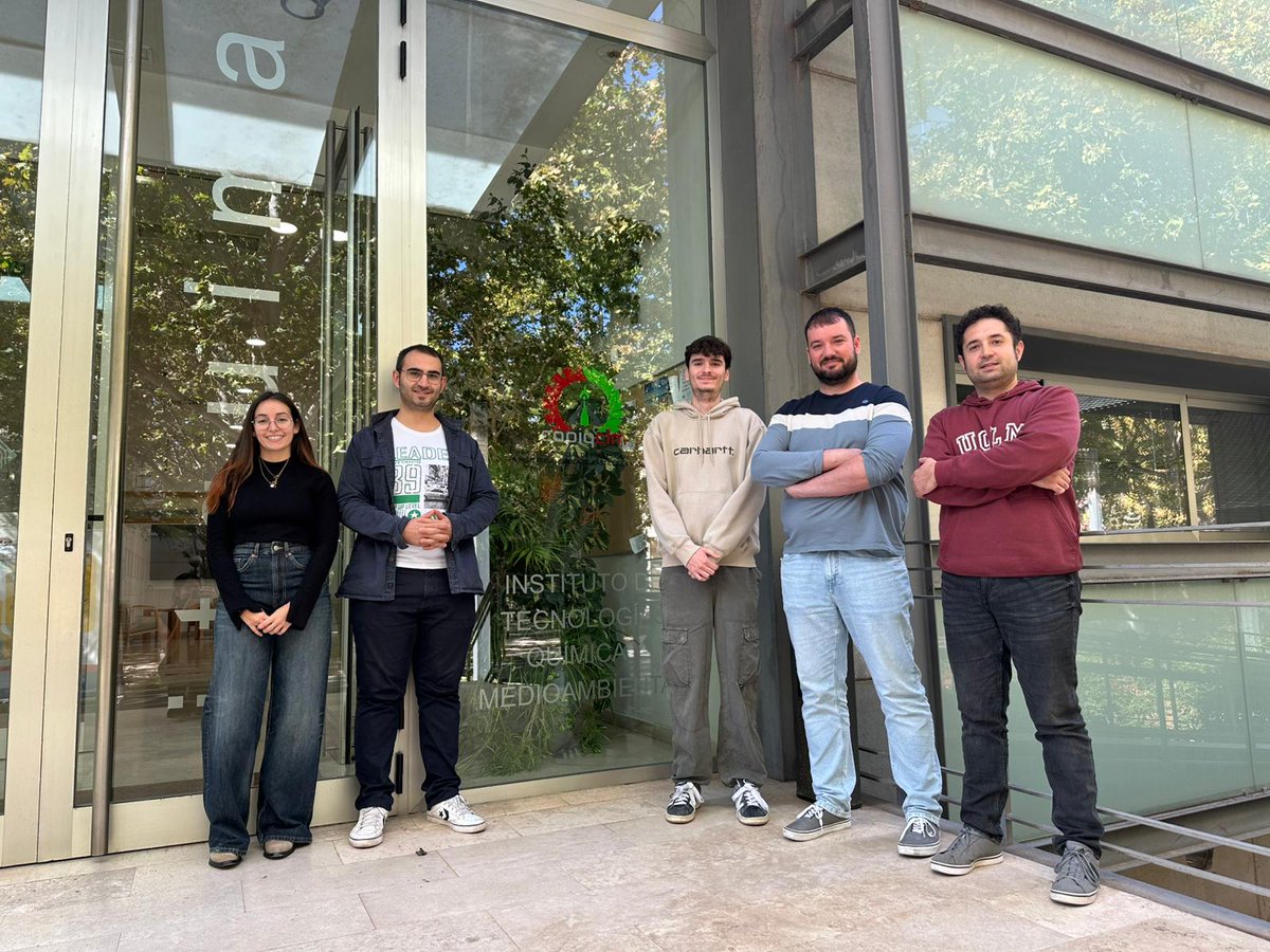 👩‍🔬 Despedimos con cariño a Sandra, que finaliza su beca de colaboración en COPIQCLM tras meses de esfuerzo y compromiso. 👏✨
👨‍🔬 Damos la bienvenida a David, nuevo becario que llega con ilusión y ganas de aportar al Colegio. 🚀🔬
#COPIQCLM #IngenieríaQuímica