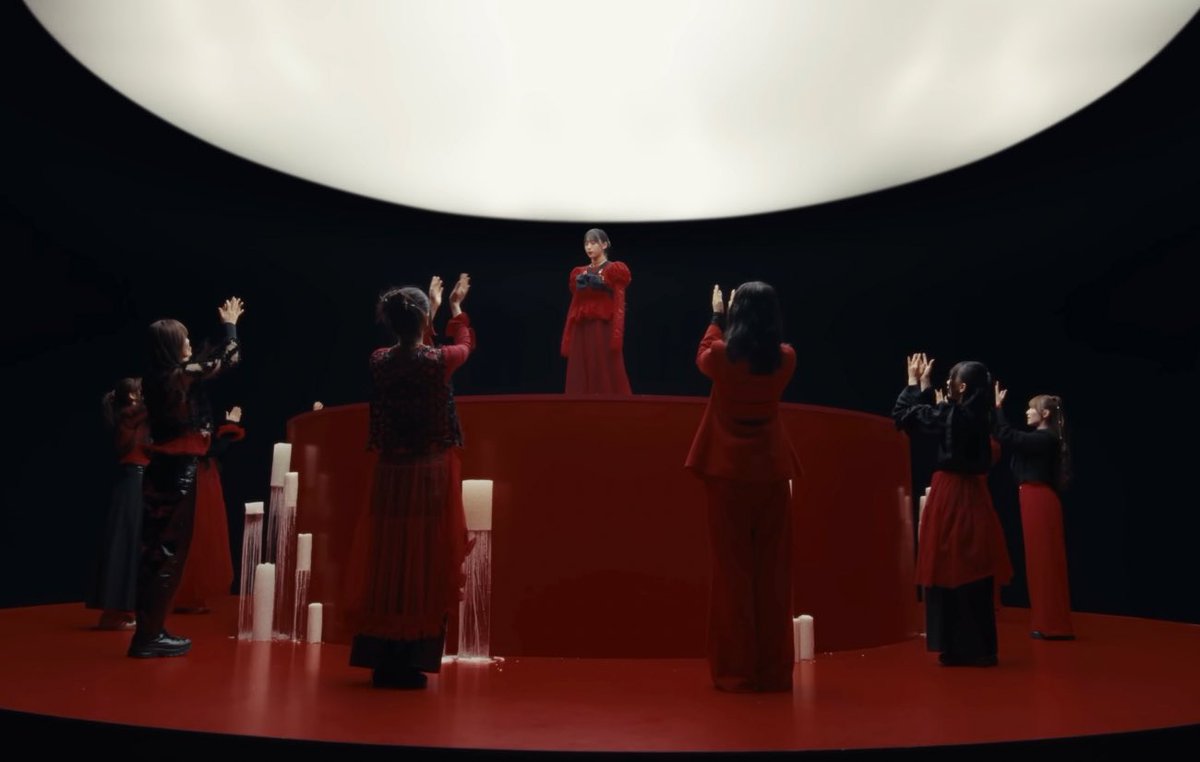 第13作シングルのセンターに村井優が指名されました。