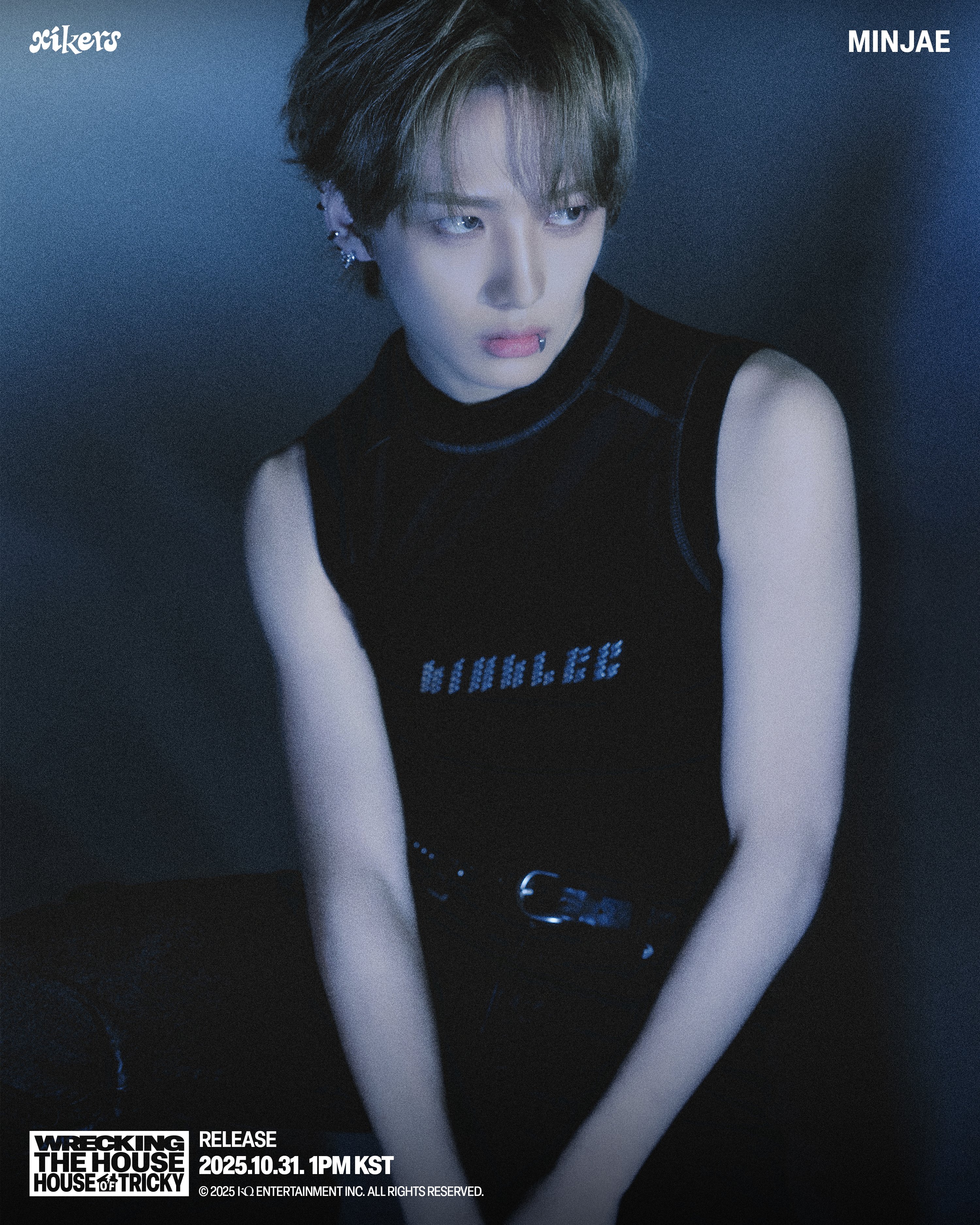 올블랙 스타일링으로 반응 좋은 남돌 컨포 | 인스티즈