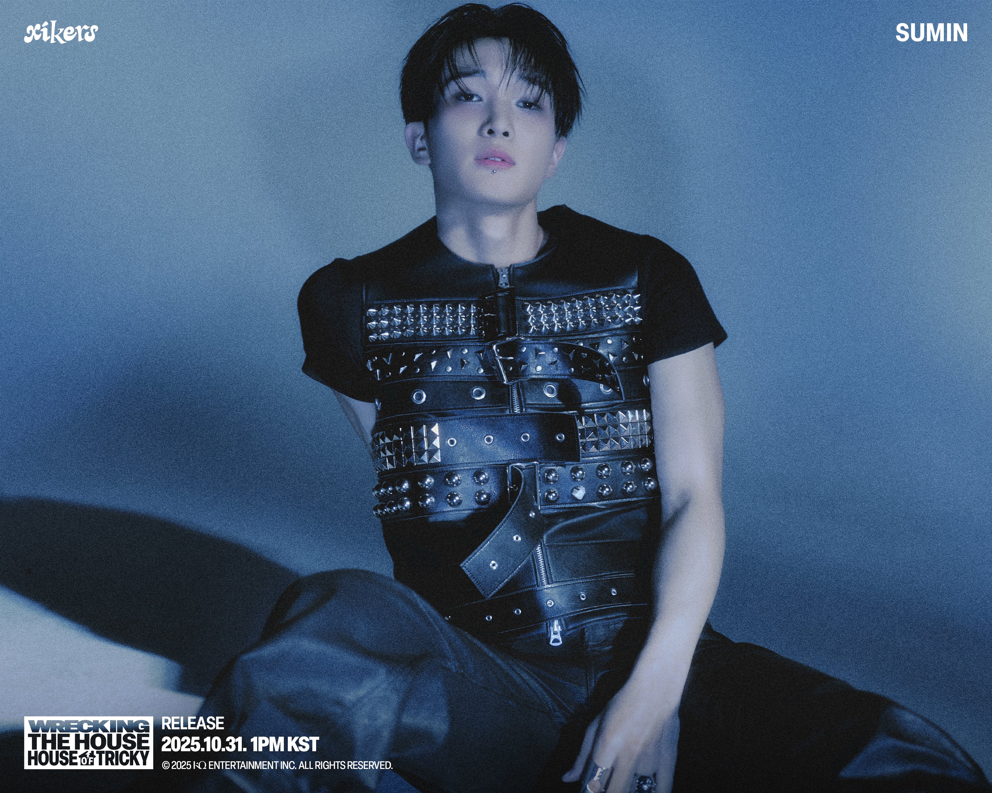 올블랙 스타일링으로 반응 좋은 남돌 컨포 | 인스티즈