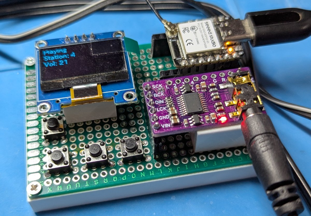 bryful's tweet image. インターネットラジオを #SEEED の #ESP32S3 で作った。ちょっとトラブルあったけどあっという間に完成。
ソフトをもう少し弄ればかなり使える。
しかし、WebラジオのURLがなかなか調べられない。