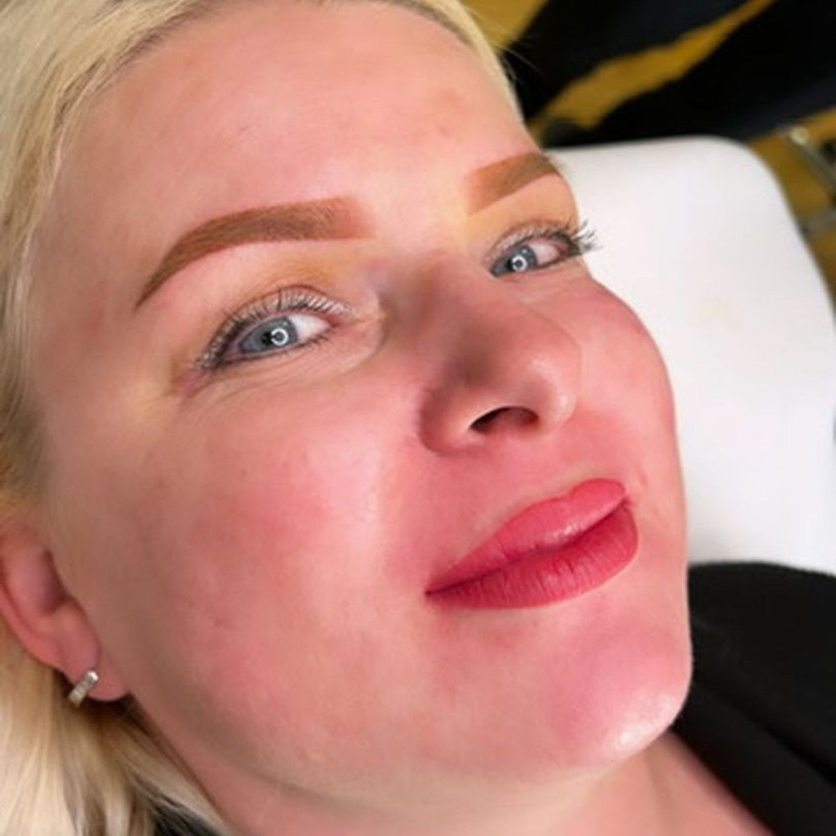 farbrows2022's tweet image. Brighten your smile with our professional lip blushing services. We enhance your lips with color that lasts, giving you the perfect shade every day. Reach out today for a stunning lip transformation!
#LipBlushingServices
ashburnpermanentmakeup.com/lip-blushing-s…