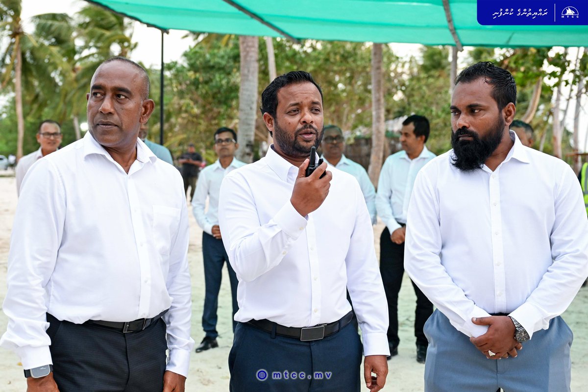 MTCCPlc's tweet image. ލ. ގަމު ގޮނޑުދޮށް ހިމާޔަތް ކުރުމުގެ މަޝްރޫޢުގެ ޢަމަލީ މަސައްކަތް ފެށުމުގެ ރަސްމިއްޔާތު ބާއްވައިފި
ޕްރެސް ރިލީޒް:
tinyurl.com/5ftd4hjz