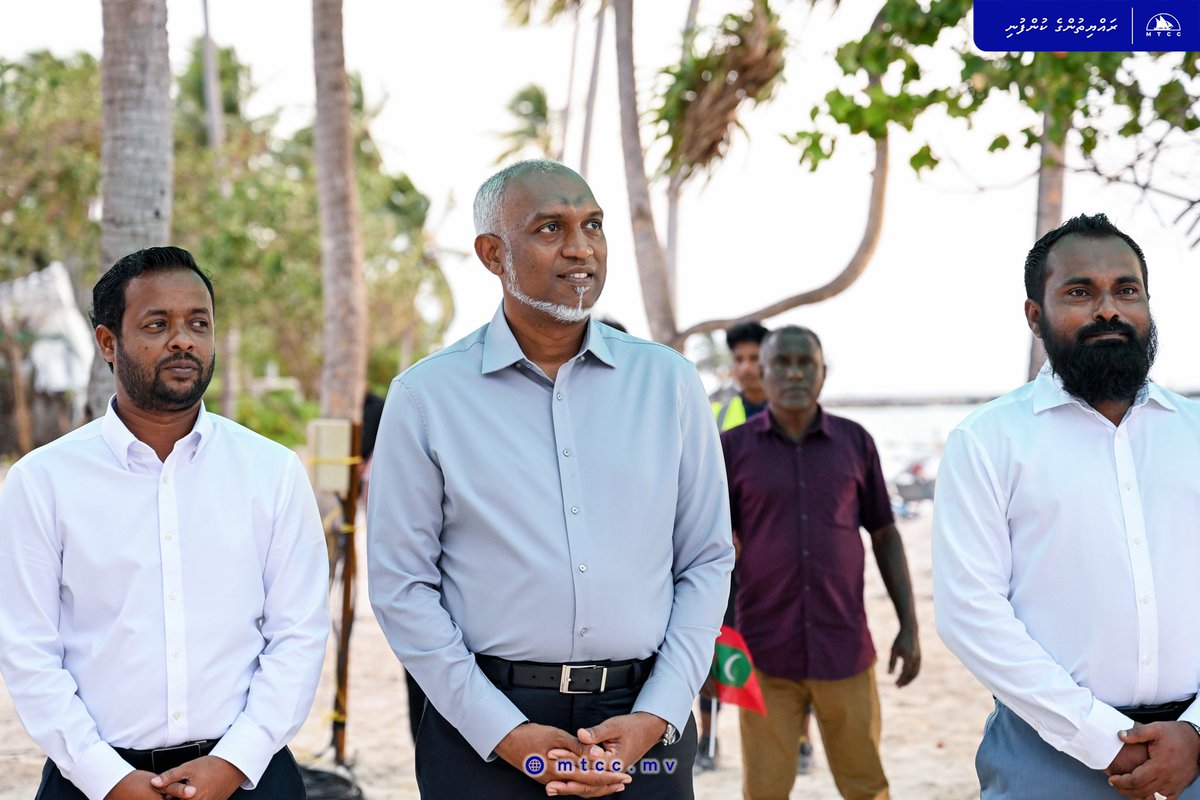 MTCCPlc's tweet image. ލ. ގަމު ގޮނޑުދޮށް ހިމާޔަތް ކުރުމުގެ މަޝްރޫޢުގެ ޢަމަލީ މަސައްކަތް ފެށުމުގެ ރަސްމިއްޔާތު ބާއްވައިފި
ޕްރެސް ރިލީޒް:
tinyurl.com/5ftd4hjz