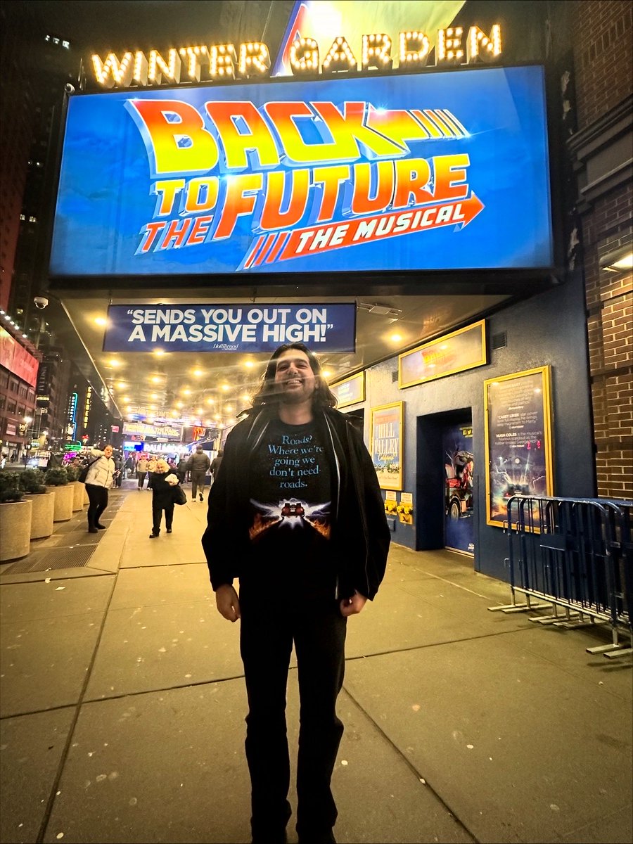 Rob_Volpe's tweet image. October 21 is a key Back to the Future date! And don&apos;t worry we have another one coming up on November 5. Do you know the significance of each?

Somehow this trilogy, even with plot holes, has stood the test of time. 

#backtothefuture #universalstudios #broadway