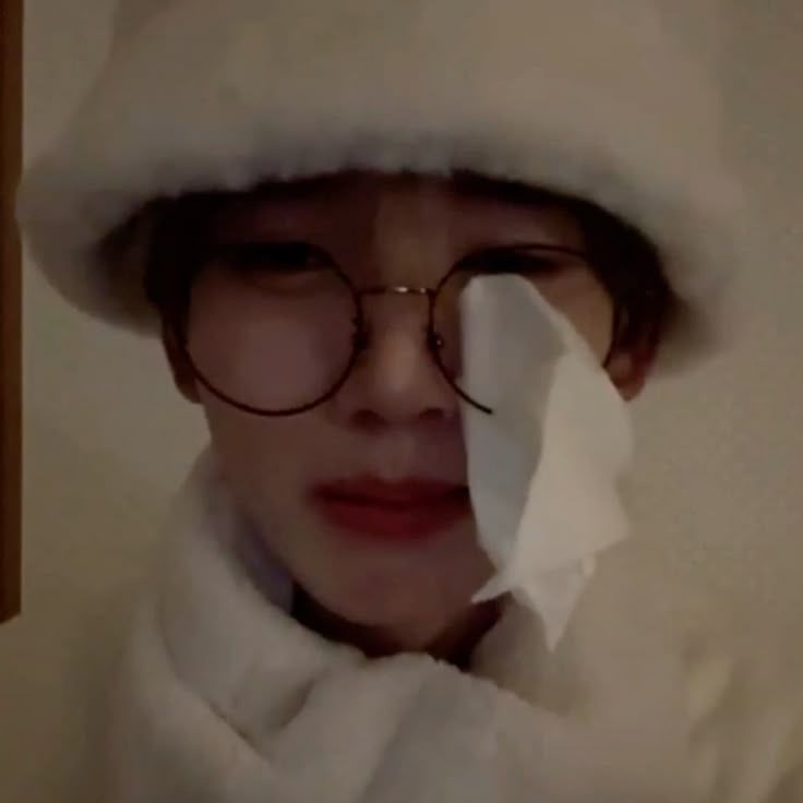 혀엉.. 저 사람이 #2025MAMAVOTE #ZEROBASEONE 이거 봤으면서도 알티 안했데ㅔ..😭