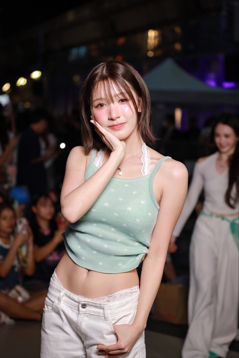 3_7_31's tweet image. เจ้าหญิงเหมือนเอนี่มากกกก5555555🤍✨

#FELIZZPawsUpStage3 
#FELIZZ #Jaoyng