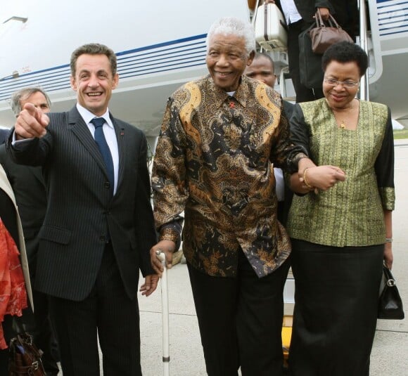 weina_ltd's tweet photo. @LarryMadowo Sarkozy Long Walk To Freedom.
In Azania, a politician became prisoner before being elected president. In France, a politician becomes a président before  becoming a prisoner...Life Happens. https://t.co/dInObEwZmk