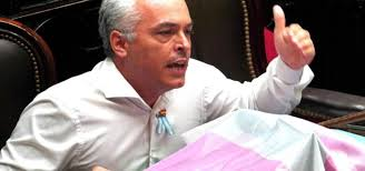 LS Clipping (@lclipping19203) on Twitter photo "<a href="/JMilei/">Javier Milei</a> no va a cumplir la Ley de Emergencia Pediátrica ni la de Financiamiento Universitario. Vamos a la Justicia de nuevo y hasta las últimas consecuencias. Hoy ampliaremos la denuncia por abuso de autoridad e incumplimiento de deberes de funcionario", <a href="/EstebanPaulon/">Esteban Paulón</a> "<a href="/JMilei/">Javier Milei</a> no va a cumplir la Ley de Emergencia Pediátrica ni la de Financiamiento Universitario. Vamos a la Justicia de nuevo y hasta las últimas consecuencias. Hoy ampliaremos la denuncia por abuso de autoridad e incumplimiento de deberes de funcionario", <a href="/EstebanPaulon/">Esteban Paulón</a>