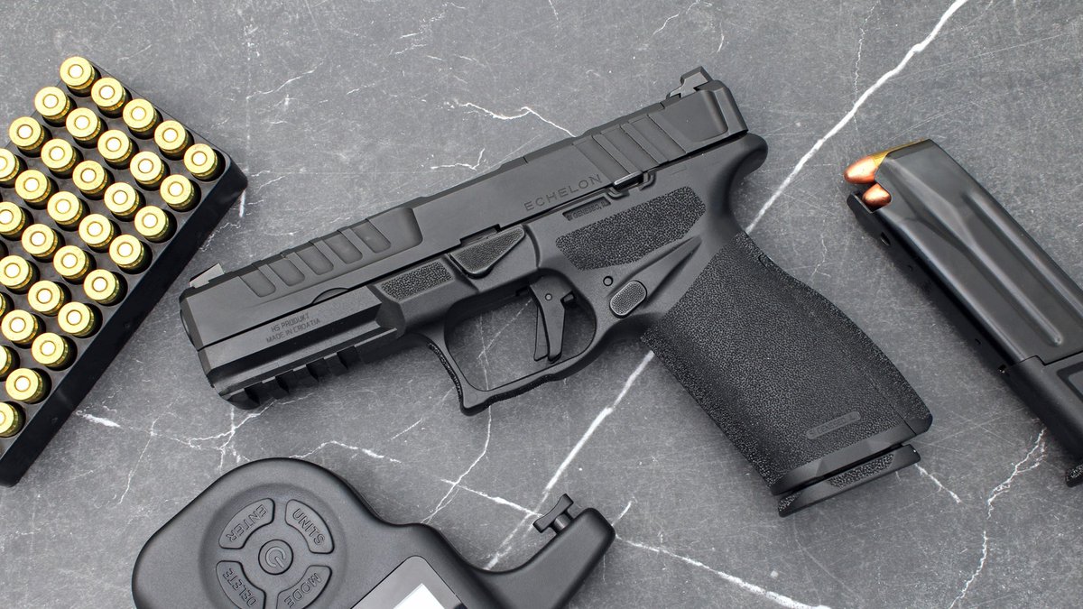 Today, I’m pleased to bring our readers an inside look at the “California” Echelons — made up of the full-size 4.5F model and the 4.0C compact model, as well as integrally compensated “Comp” versions of each.

Read more: thearmorylife.com/california-com…