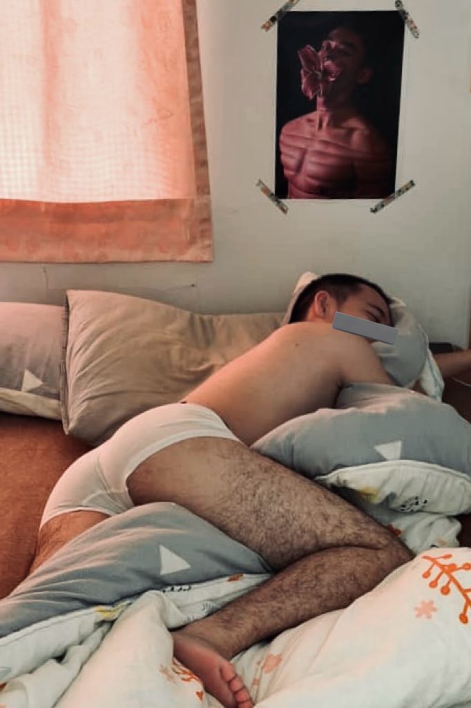 昨天才知道遊行是這週六，
今年應該就先打烊了吧🚬