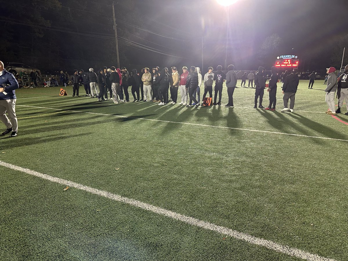 DeanCollegeFB's tweet photo. Such a great time w/ Franklin youth flag football! It was awesome to see how fun it was for the kids and for our guys‼️‼️ https://t.co/NJ5QsiDfeG