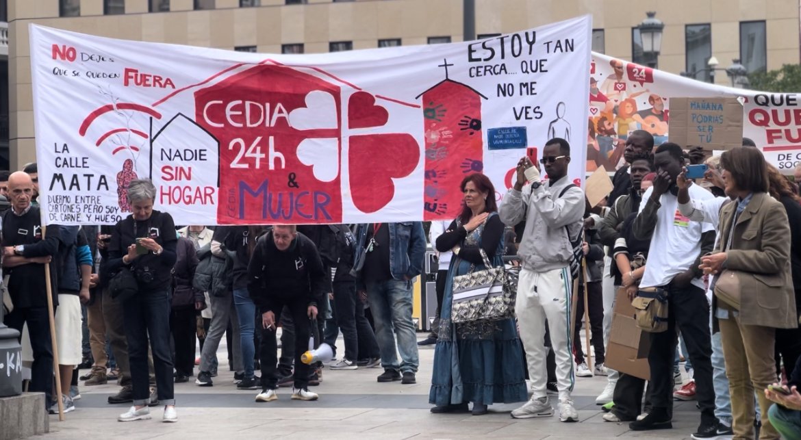 El próximo jueves 23 de octubre, únete a la marcha y acto de calle por las personas sin hogar, en el marco de la Campaña Estatal de Personas sin Hogar 2025, bajo el lema “Sin hogar, pero con sueños”.
Salida: Plaza de Callao
Hora: 11:00 h
Recorrido: Gran Vía – Plaza de España –