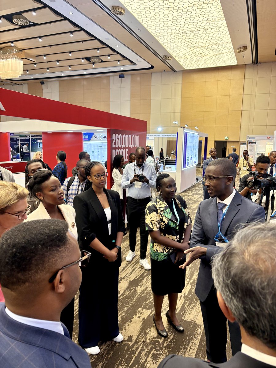 WiredInRw's tweet image. We just wrapped up the first day of #MWC25 and it was an incredible start! 🙌 It was a pleasure to welcome distinguished guests to our booth, including our Minister of ICT & Innovation, @MusoniPaula . Exciting days ahead! 🚀🇷🇼 #WiredIn #MWC25 #Kigali”