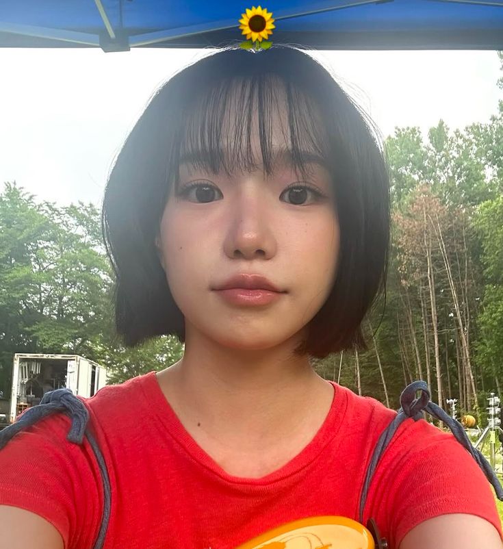sparklingjyr's tweet photo. Glassy's baby who is turning 24 this year 🌻🐶

#하늘연달_스물이틀_유리야축하해
#TODAY_FOR_YURI https://t.co/Onb9ae8doi