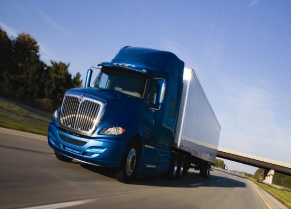 El transporte de #mercancías por carretera ha demostrado ser un servicio esencial. Sin embargo, sigue siendo un sector muy tradicional, en el que las #empresas están tardando en incorporar avances relacionados con la digitalización  mascontainer.com/digitalizacion…