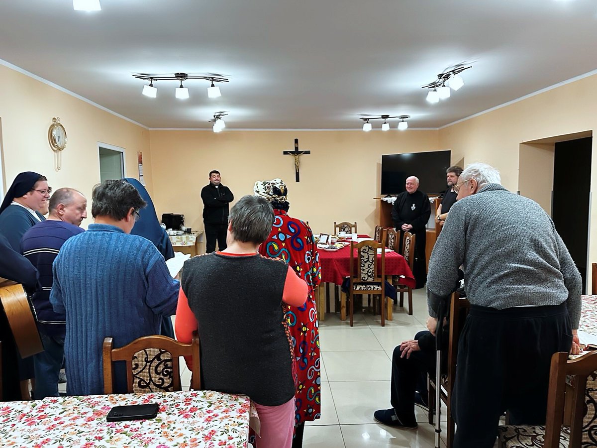 W dniach 29.09. – 16.10. odbywała się wizytacja, którą przeprowadzał pierwszy konsultor generalny o. Paul Francis Spencer CP. 
Wizytacja generalna jest formą przygotowania się prowincji do mającej się odbyć w przyszłym roku Kapituły Prowincjalnej. 
👉passio.info.pl/pierwsza-czesc…