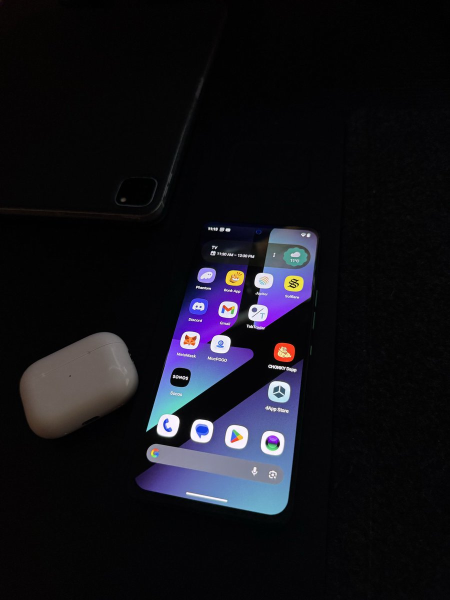 PranavKanda's tweet image. Is there any practical or Crypto use for this phone anymore?

@solanamobile @solana @solanamobile 

#crypto #solana #dapps #givemefreemoney #airdrop