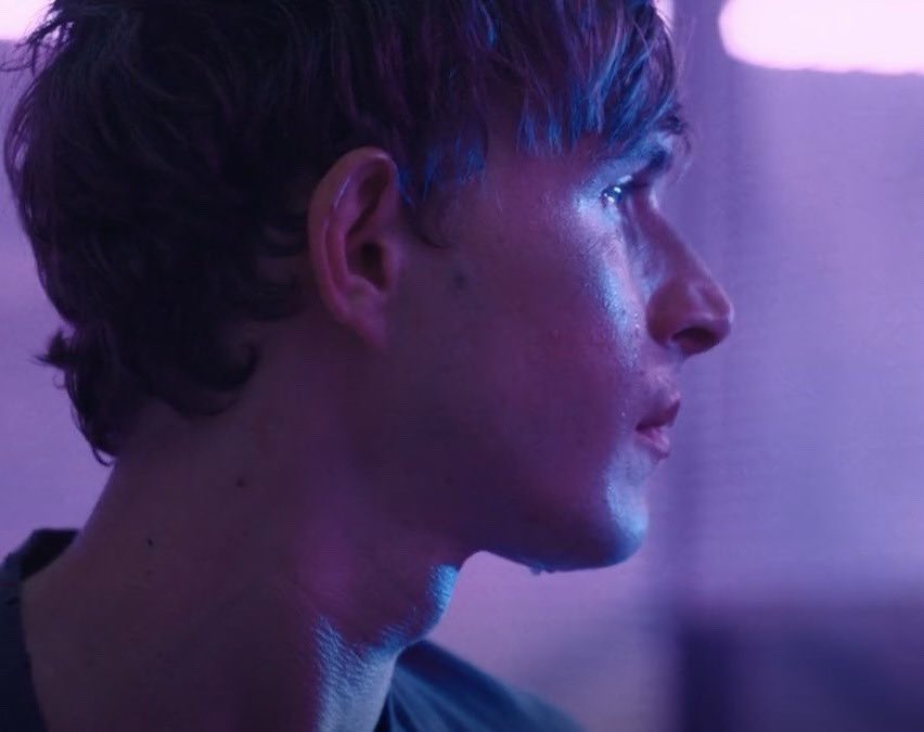 AnActualS_Hole's tweet image. “do you think i’m “all i think is
a bad person?” that i love you”