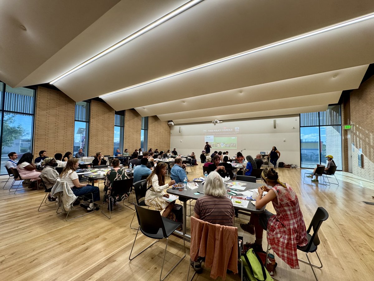 Kudos to Dr. Andreas Hernandez, Director of UNM’s Sustainability Studies Program, and Esther Hewitt, Graduate Student in Latin American Studies, for partnering with City Councilor Nicole Rogers to improve food access in Albuquerque’s International District.