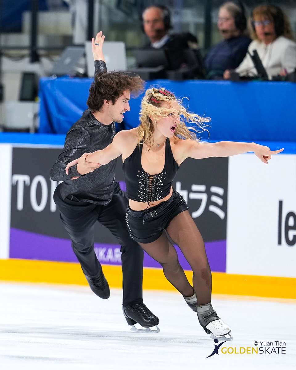 goldenskate's tweet image. 2025 Grand Prix de France 🇫🇷

Eva Pate and Logan Bye 🇺🇸

📷 @yuantianphoto
#FigureSkating #GPFigure #GPFrance