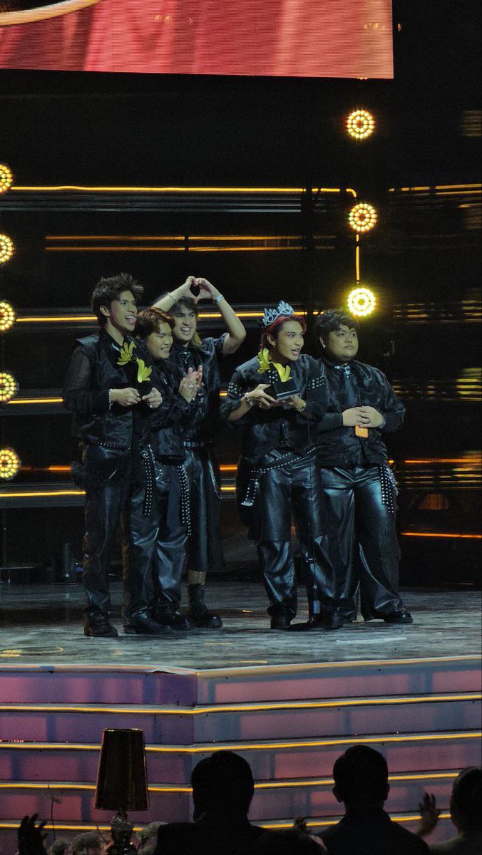 PULPMagazinePH's tweet image. Presented by Lola Amour, Cup of Joe wins the Album of the Year award at the Filipino Music Awards for 'Silakbo!'

Congratulations to @cupofjoemusic!

#FilipinoMusicAwards
#FMAs #CupofJoe