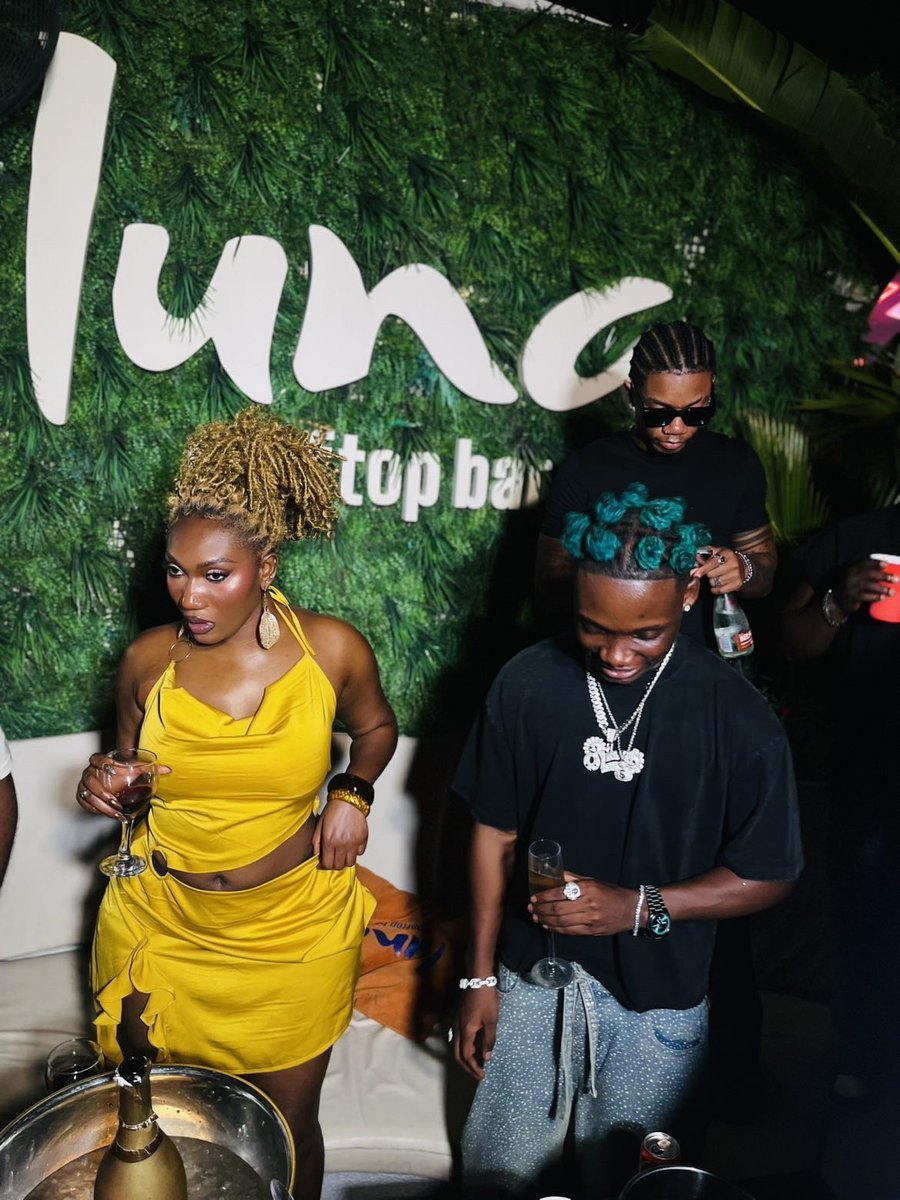 OliveTheBoy_'s tweet image. 🎂Big blessings.💚 To everyone who pulled up, showed love, or sent energy my way on my birthday, you made the day feel divine. You made the day feel like a movie, my GREEN FAMILY! Belated birthday BONSU! This is not the beginning, it’s the end of it! Let’s go.💚💚